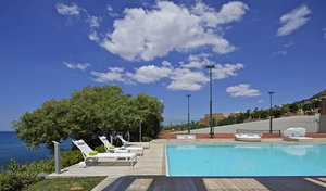 Sunset Cove Villa in Agia Marina for sale in Athens 2046155755