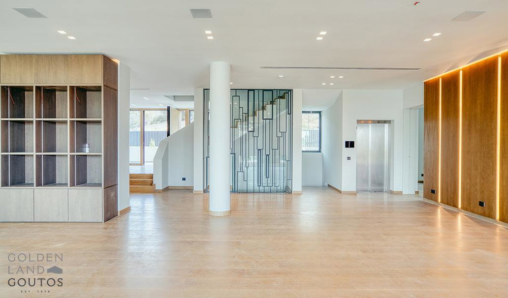 Contemporary Villa in Voula for sale in Athens 2065288178