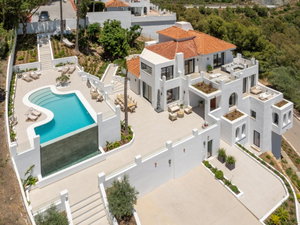 Luxury villa for sale in Nueva Andalucia, Marbella | Villa Luma 2091119084