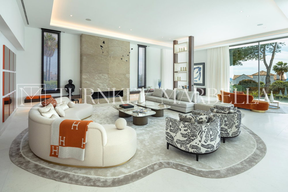 Luxury villa for sale in Marbella Golden Mile, Marbella | Rossini 13 2101962801