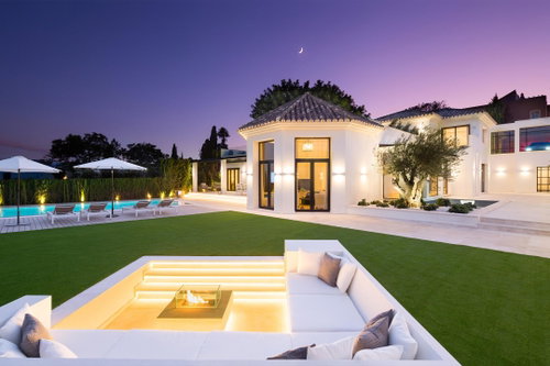 Frontline golf villa for sale in Nueva Andalucia, Marbella | Villa Alaya 2150088316