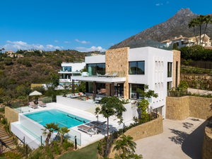 Sea-view villa for sale in Marbella Golden Mile, Marbella | Villa Haven 2209845668