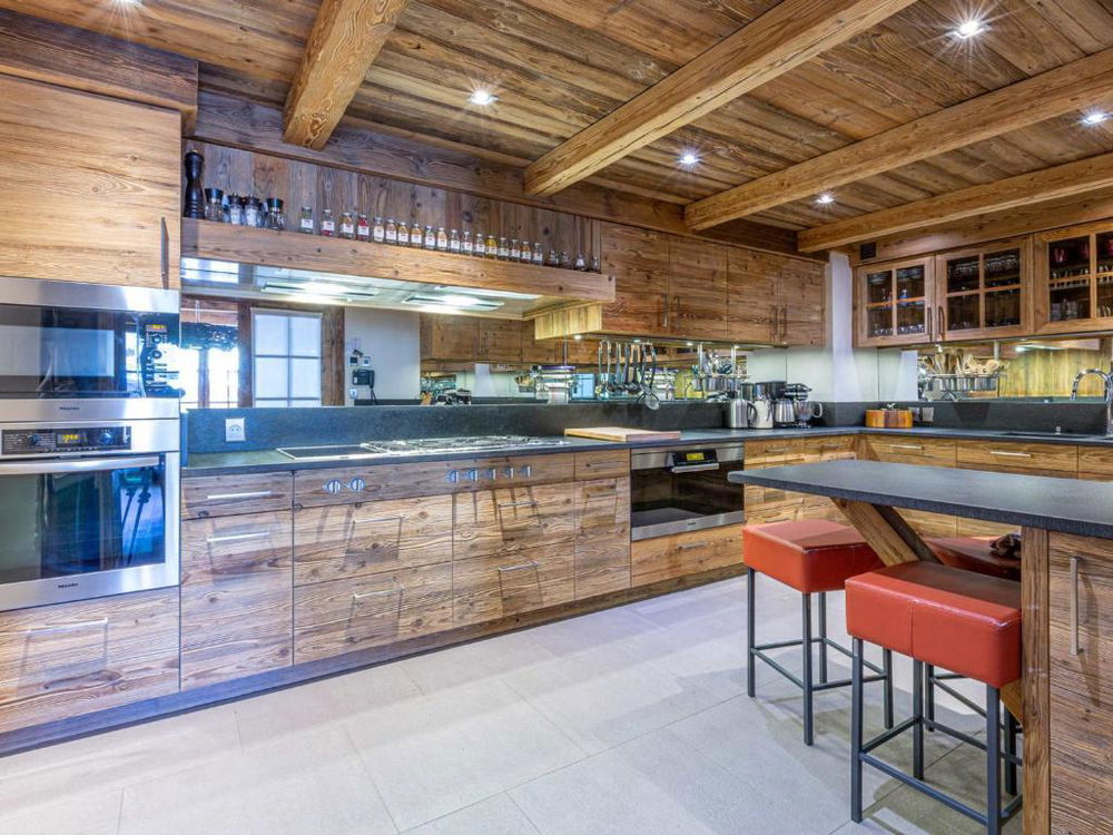 For sale: 600 m² luxury chalet in the heart of the resort. 2226932322