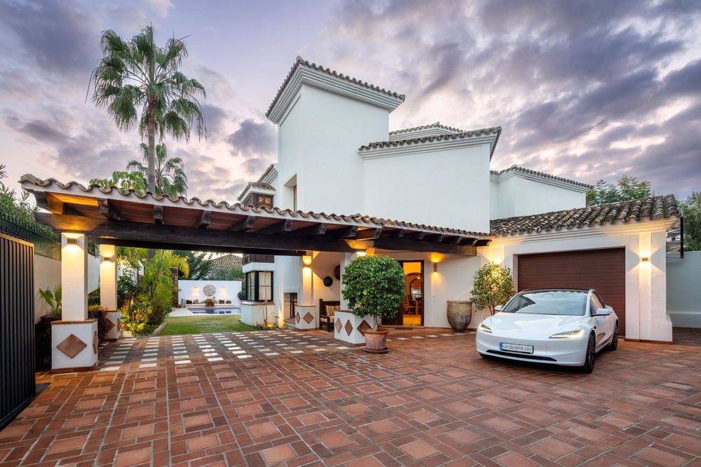 An Exclusive Property for Golf and Luxury Lovers in La Quinta – Spain 224682442