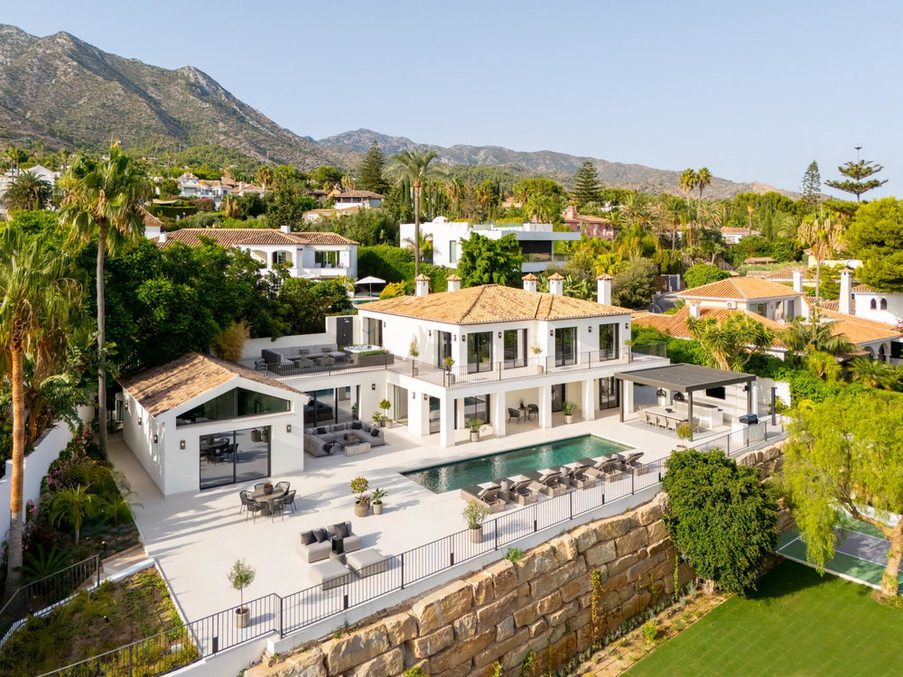 Luxury villa for sale in Marbella Golden Mile, Marbella | Villa Rocio 2263562356