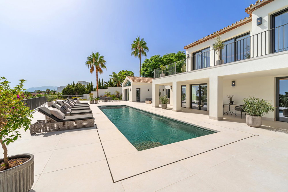 Luxury villa for sale in Marbella Golden Mile, Marbella | Villa Rocio 2263562356