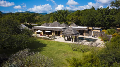 Invest in a modern single-storey villa with swimming pool and stunning mountain view 2310906862