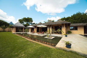 Invest in a modern single-storey villa with swimming pool and stunning mountain view 2310906862