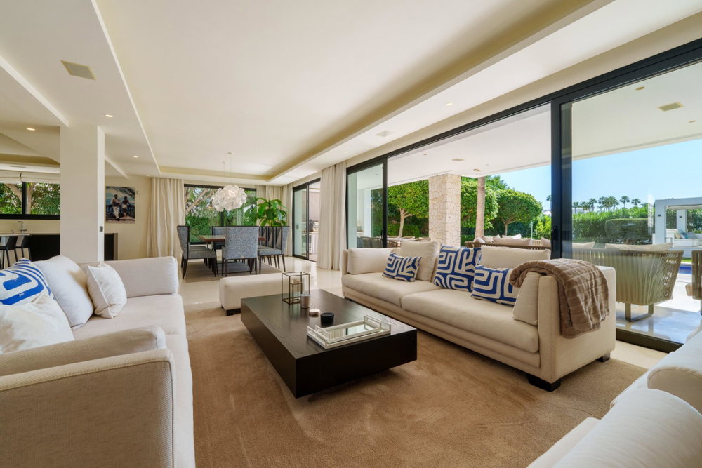 Sea-view villa for sale in Nueva Andalucia, Marbella | Los Olivos 2 2325468814