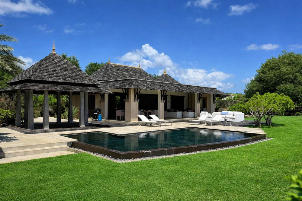 Luxury Villa with Mountain and Golf Views for Sale | Tamarina Golf Resort, Mauritius 241030819
