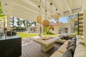 Beachside villa for sale in Marbella – Puerto Banus, Marbella | Villa Beach Life 2414231241