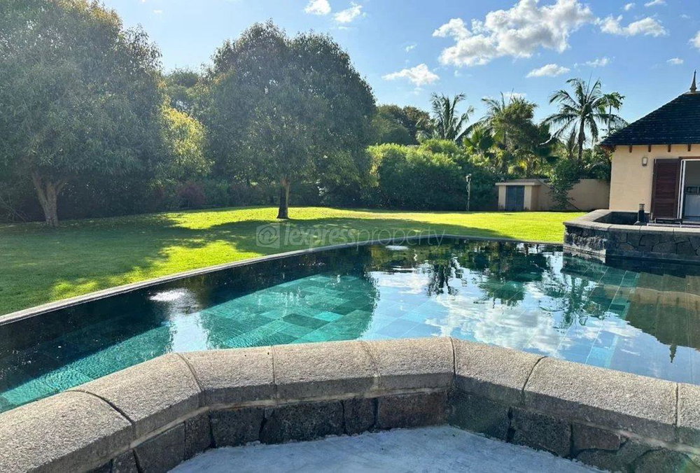 Exceptional Golf House for Sale 2474508599