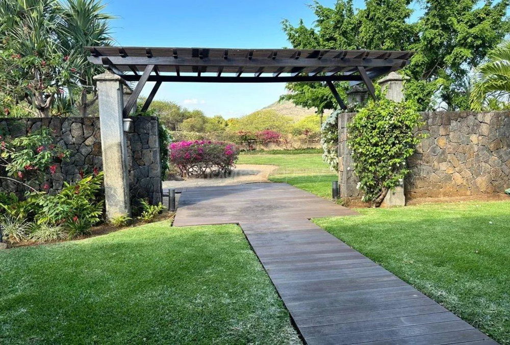 Exceptional Golf House for Sale 2474508599