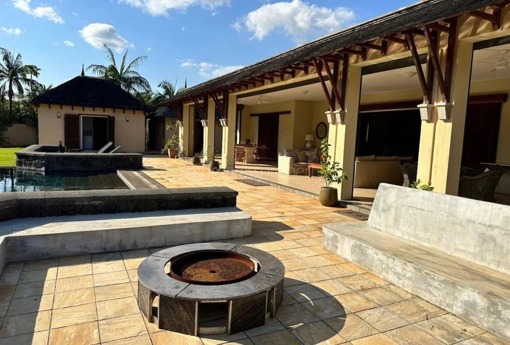 Exceptional Golf House for Sale 2474508599