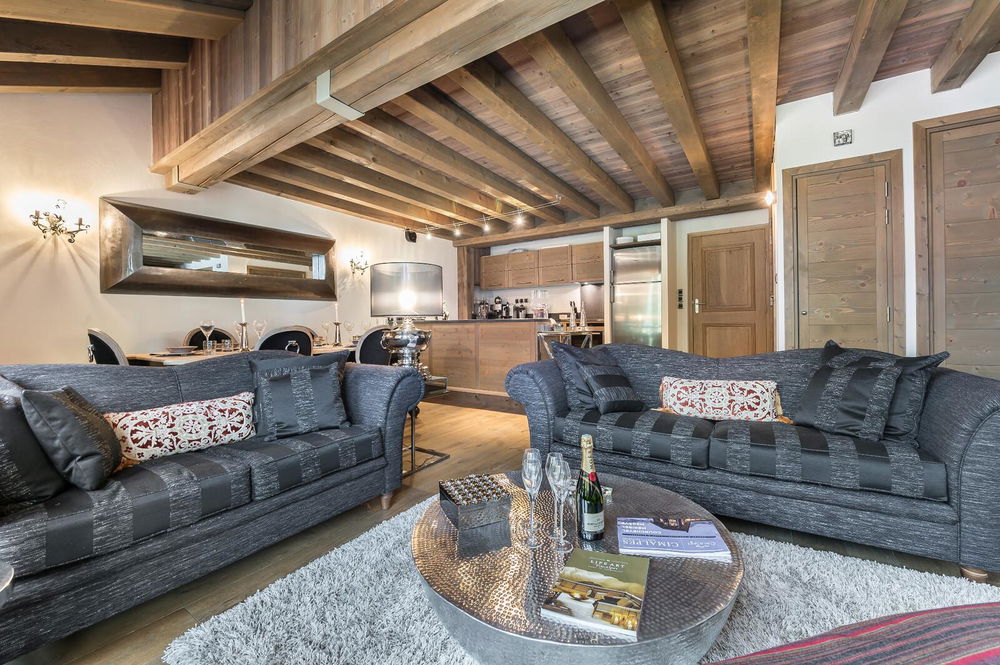 Experience mountain excellence with this prestigious top-floor apartment in Courchevel 2497696208