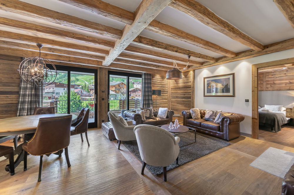 Exceptional 3-Bedroom Apartment in Val d’Isère – Central Location, Ski Slope Views & Private Sauna 2505338150
