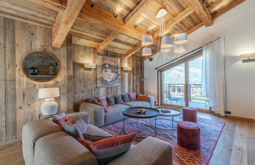 Investment opportunity in Courchevel Le Praz – New Chalet with Spa and Panoramic View 2578582077