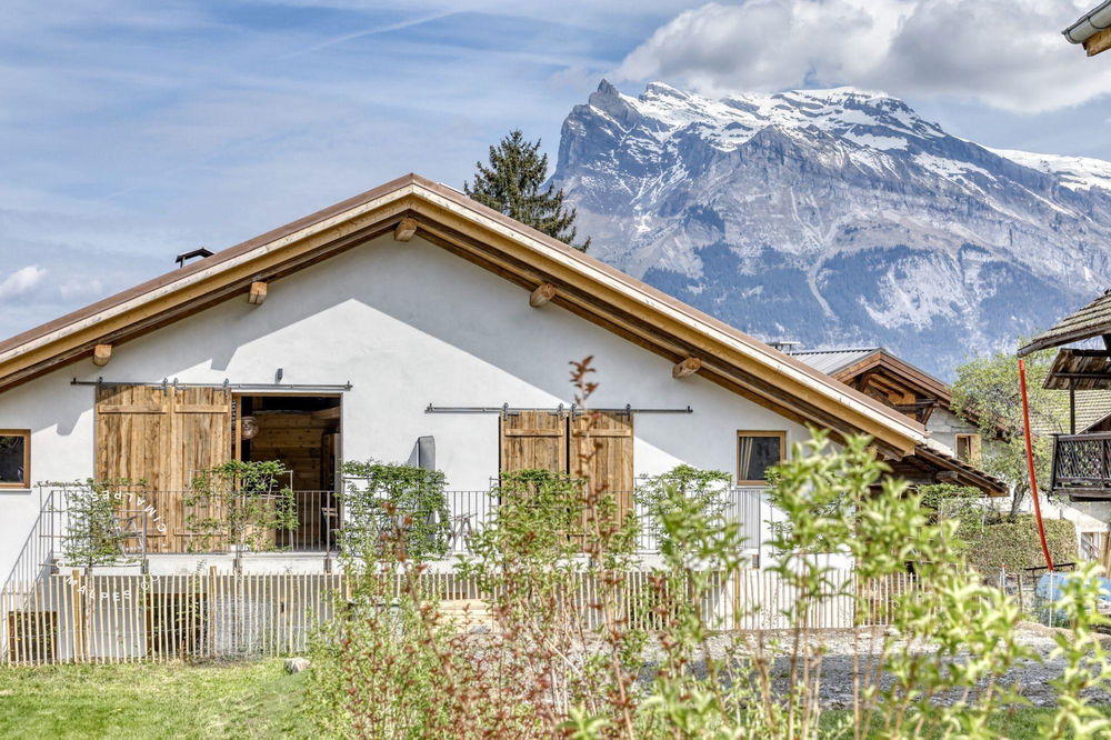 For sale: Superb renovated half-farm in Saint-Gervais Mont-Blanc 2624103257