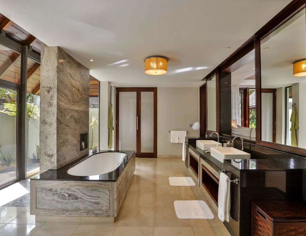 Invest in luxury on the east coast of Mauritius with this 3-bedroom villa, Golf view 2633739274