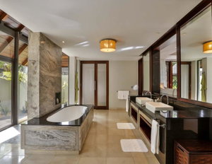 Invest in luxury on the east coast of Mauritius with this 3-bedroom villa, Golf view 2633739274