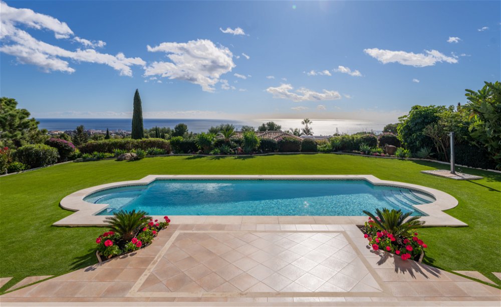 Invest in this Mediterranean Luxury Ecological Villa in Marbella 2638376749