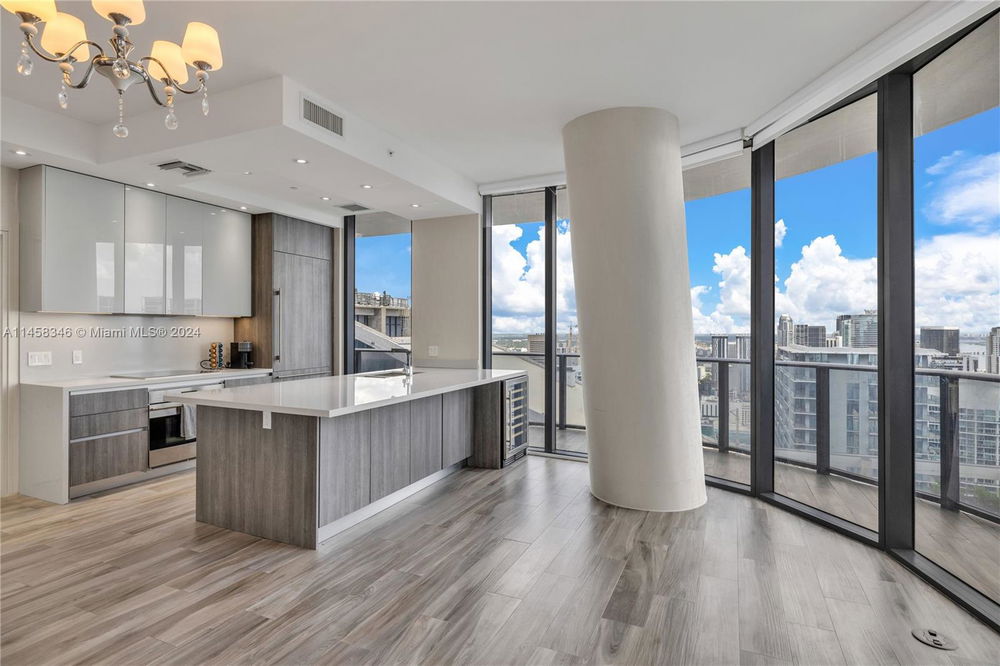For sale : Luxury flat with breathtaking views in Miami 2651528107