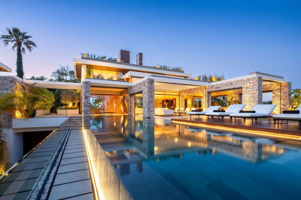 Turnkey luxury villa for sale with panoramic views in Nueva Andalucía, Marbella 2667206235