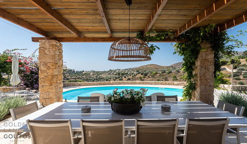 Rustic Villa in Keratea for sale in Athens 2685263149