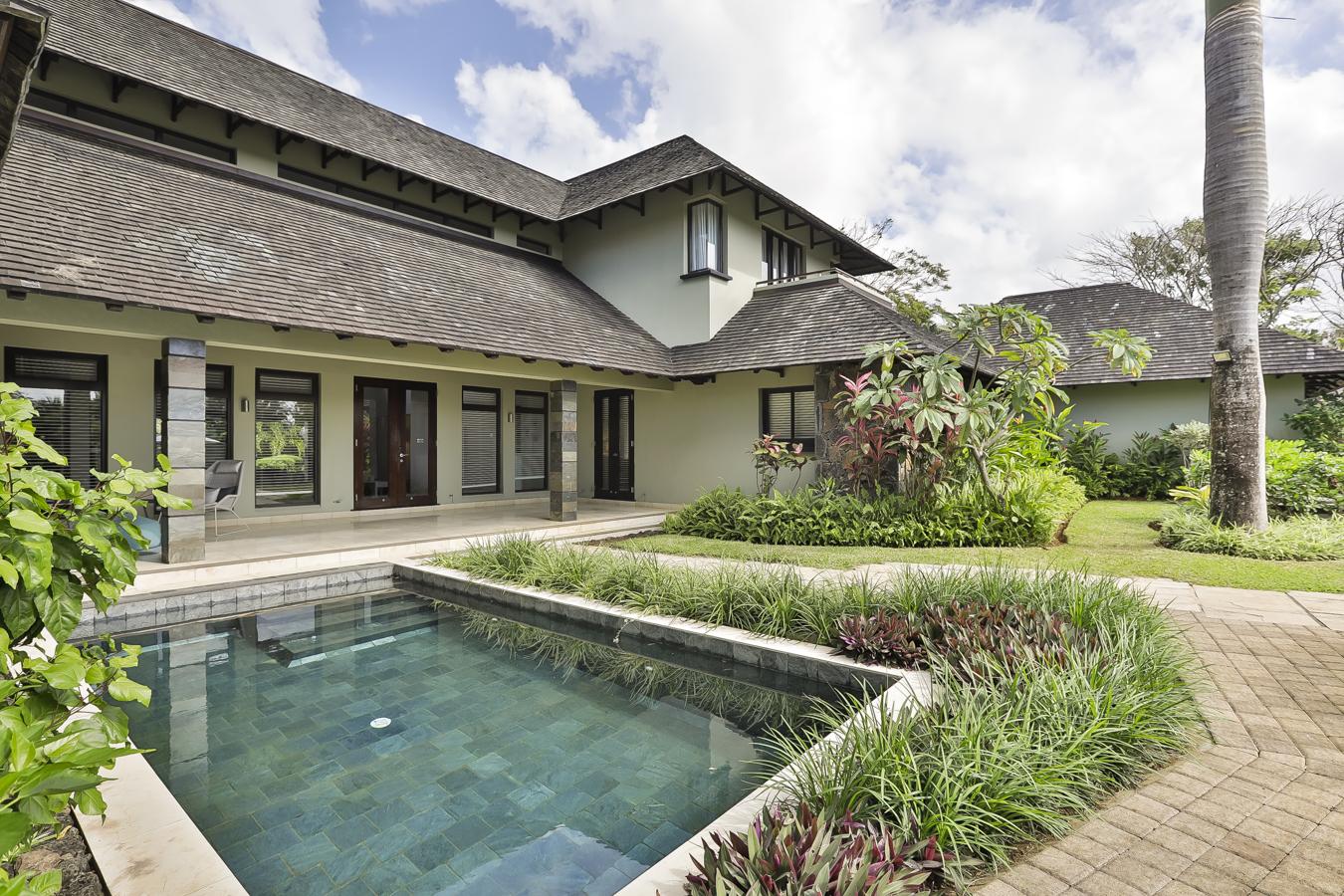 Luxury Villa with Beach Access and Spa for Sale | Four Seasons Mauritius 2701904084