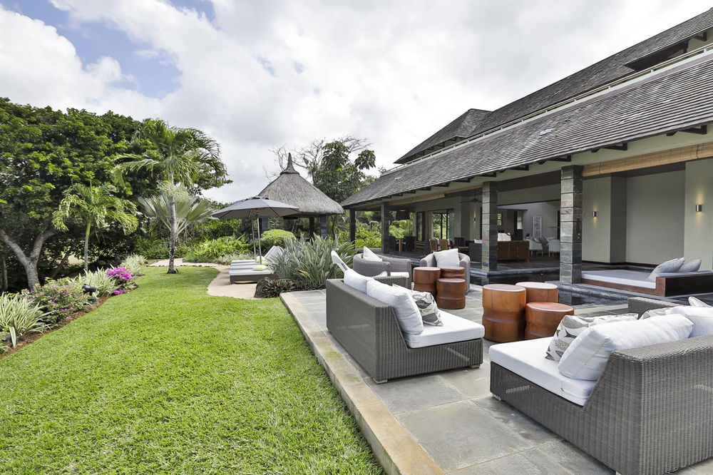 Luxury Villa with Beach Access and Spa for Sale | Four Seasons Mauritius 2701904084