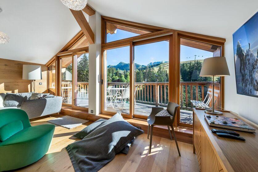 Exceptional penthouse at Courchevel Moriond – Panoramic view & Skis at your feet 2736821890