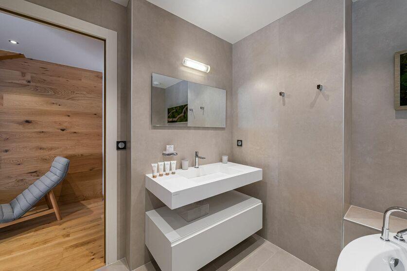 Exceptional penthouse at Courchevel Moriond – Panoramic view & Skis at your feet 2736821890