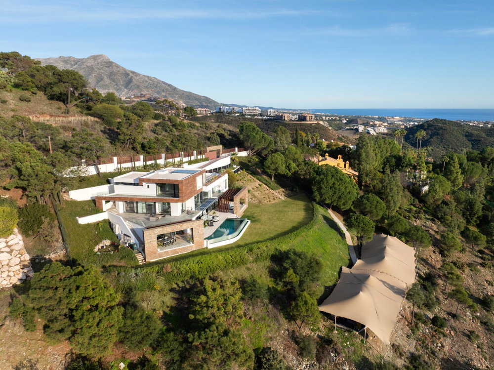 Luxury villa for sale in Marbella | Madroñal 72 2739032538