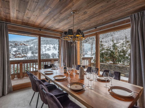 Luxury 4-Bedroom Chalet with Spa, Jacuzzi & Mountain Views – Near Méribel Slopes 2763354933