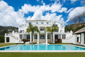 Sea-view villa for sale in El Madroñal, Benahavis | Madroñal 6 2778275205