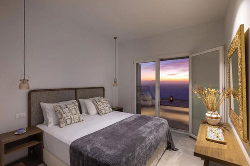 Prestigious villa with infinity pool and sea view in Syros 2791670512