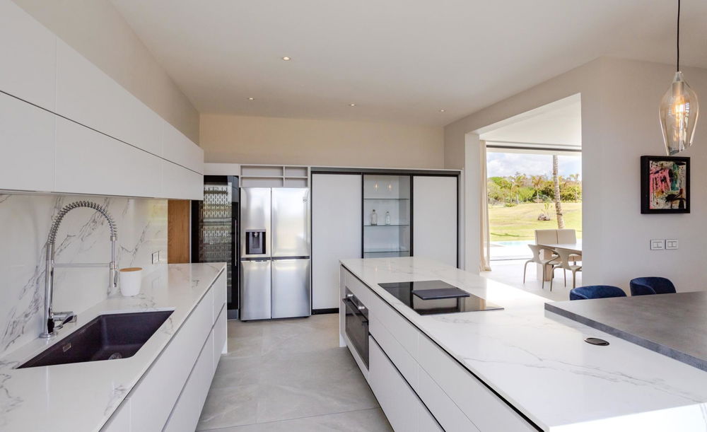 Invest in a luxury villa on the Golf d’Anahita resort in East Mauritius 2889450970