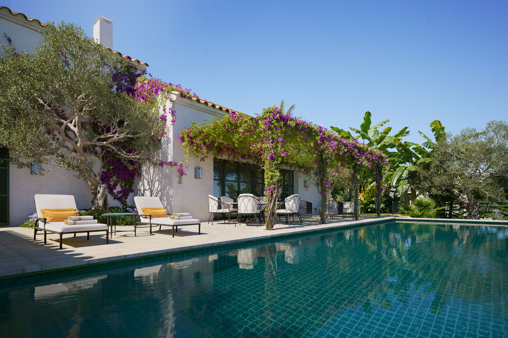 For sale: Elegant Mediterranean villa with breathtaking views 2890397628