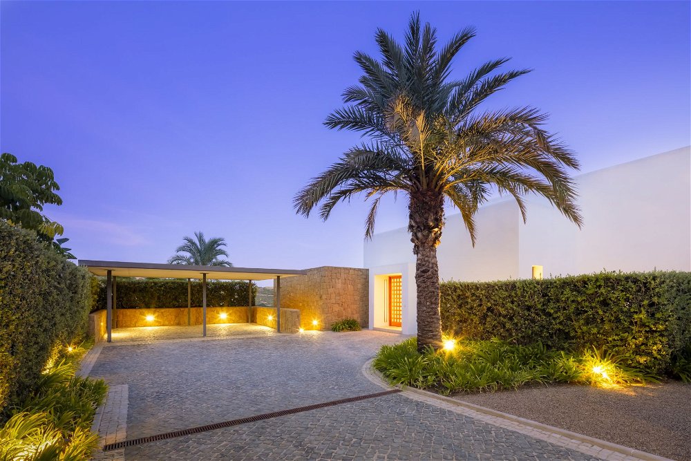 Luxury Mediterranean villa for sale at Finca Cortesin 2915983591