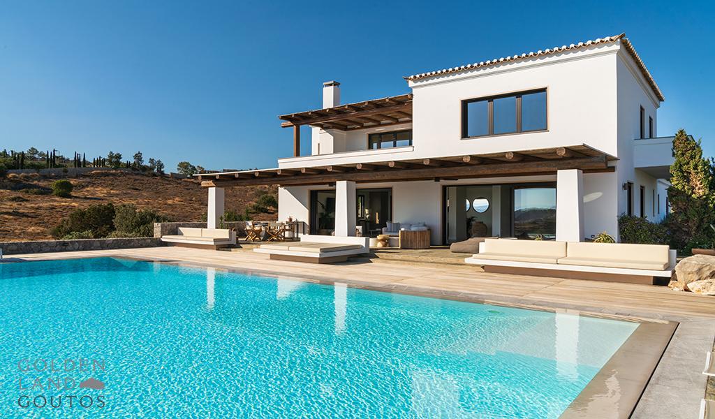 For sale: 8-bedroom beachfront villa with panoramic views in Sentoni 2976995589