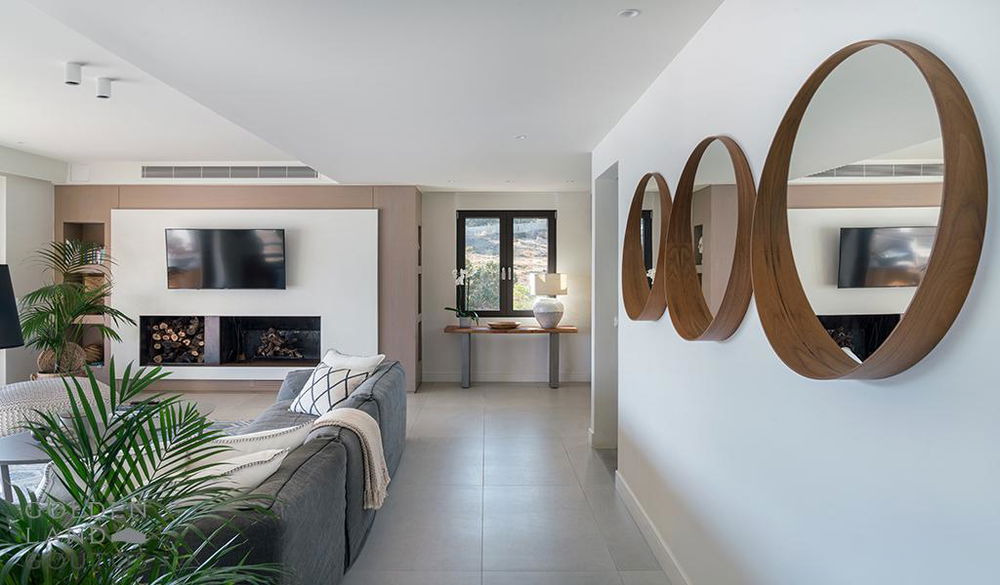 For sale: 8-bedroom beachfront villa with panoramic views in Sentoni 2976995589