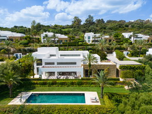 For sale: luxury villa with breathtaking views at Finca Cortesin Resort 3007707135