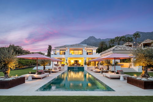 Sumptuous villa with panoramic sea view for sale in Marbella 305308218