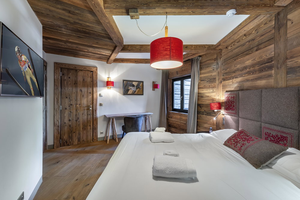 Exceptional 4-Bedroom Apartment in Val d’Isère – Panoramic Ski Slope Views & Private Sauna 3140156622