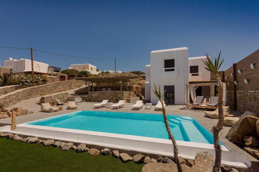 Magnificent villa for sale with pool and sea view in Mykonos, Greece 320390381
