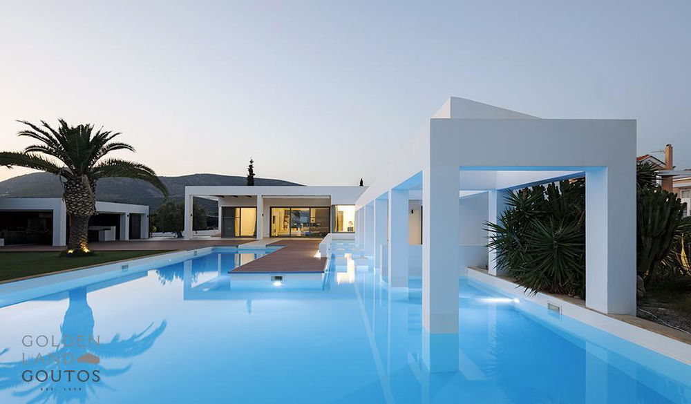 Contemporary villa with private beach access for sale in Porto Heli 3210784441