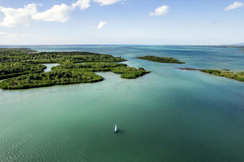 Exclusive Waterfront Residence – Premium Second-Floor Apartment 3240440824