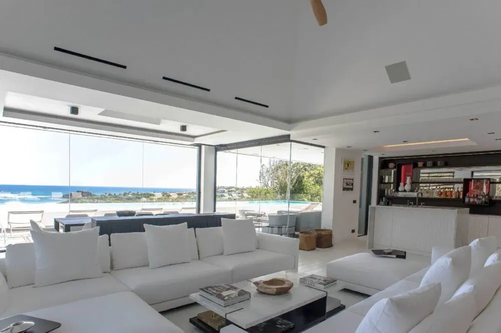 Invest in this 5-bedroom luxury masterpiece in Saint-Barthélemy 3262476023