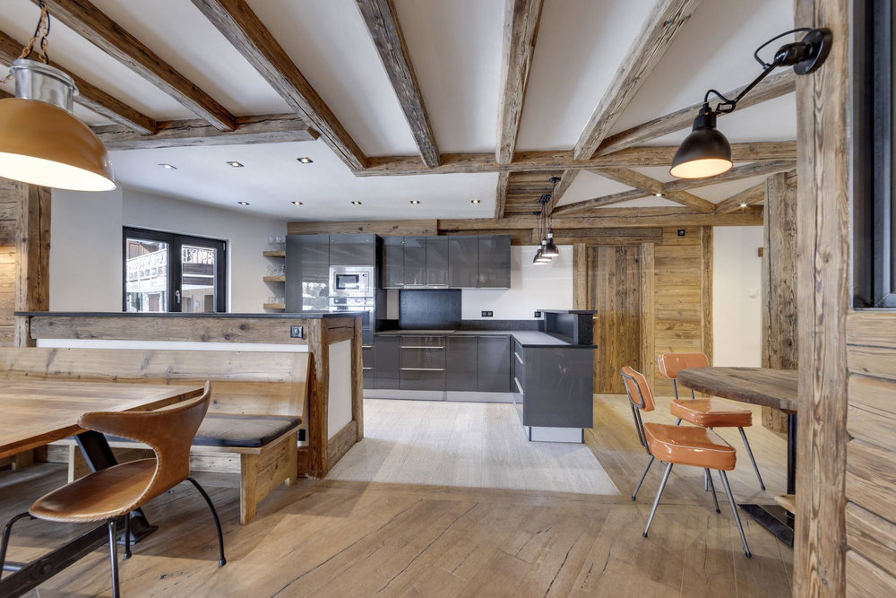 Exceptional 4-Bedroom Apartment in Val d’Isère – Contemporary Chic, Panoramic Views & Private Sauna 327873049