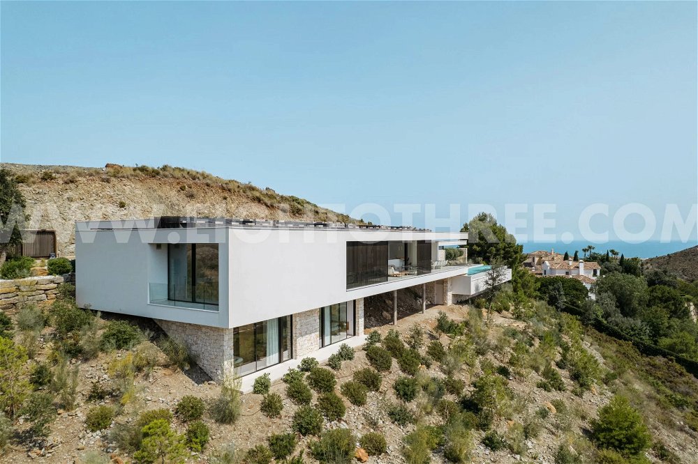 Superb contemporary villa for sale at Marbella Club Golf Resort 3421312413